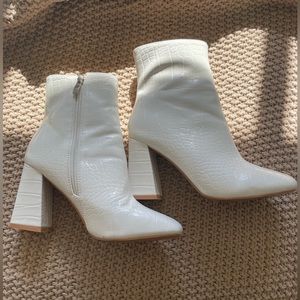 Boohoo White faux leather ankle boots